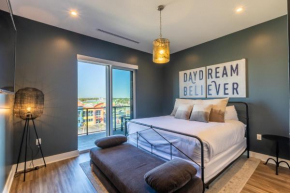 Enjoy the perfect Getaway at Gulf Place 4 BR Condo next to the Hangout! GP 304